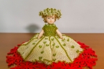 Bambola in Porcellana con Vestito in Perline 20 cm