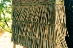 Borsa rafia con frange adese a borsa juta e manici bamboo