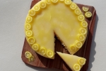 Calamita a forma di cheesecake a limone