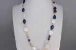 Collana perle bianche e pietre dure naturali blu elegante idea regalo mamma
