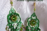 Orecchini verdi al chiacchierino, cristallo verde, perline