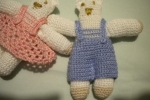 Pupazzetti per bambini piccoli, fatti a mano in cotone all’uncinetto imbottiti