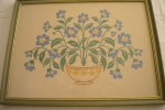 Quadro con tela aida beige chiaro, ricamato a punto croce vaso fiori